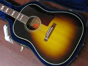 Gibson USA Southern Jumbo  /Mu\@TUW{ (#01024038 2004N)