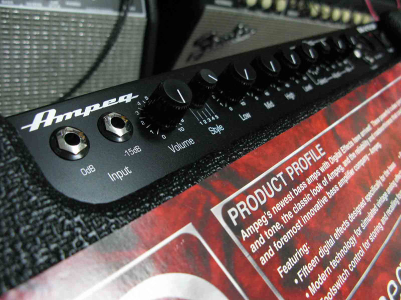 アンペグ BA-210SP ベース コンボアンプ (美品)