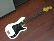 Fender Japan フェンダー ジャパン PB70-70 WHT ベース